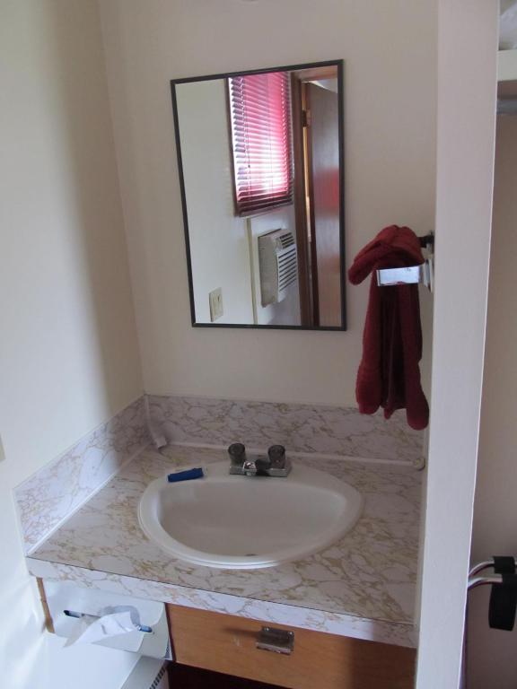 Hide Away Inn Dryden Dış mekan fotoğraf